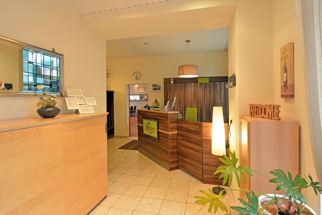 L' Angolo Ristorante & Hotel Gmbh Trier Exterior photo